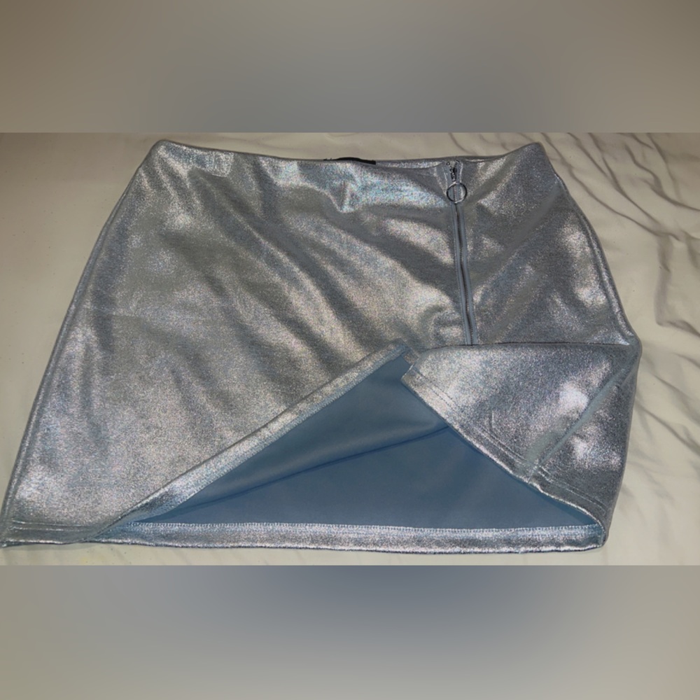 Metallic Skirt - Picture 2 of 4
